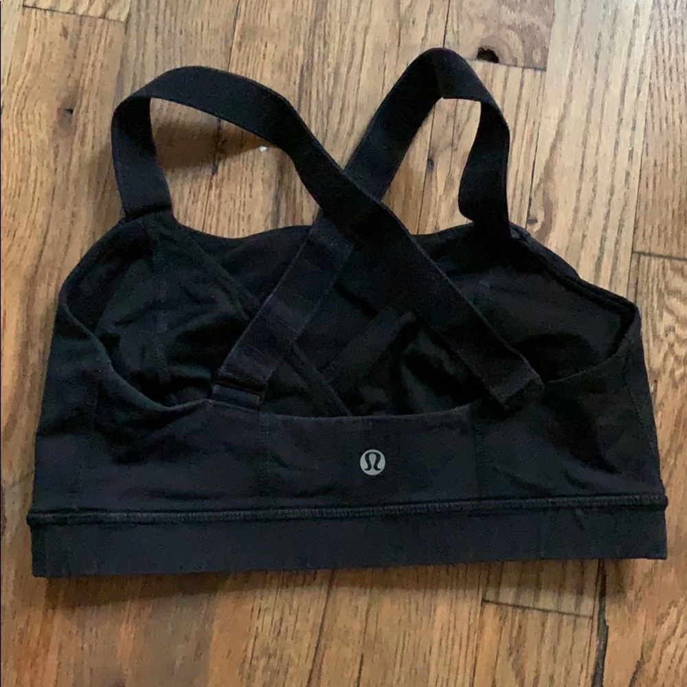 Lululemon black racerback sports bra size 4